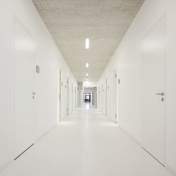 Sanitats Versorgungszentrum hermann kohl kaserne - niederstetten germany - SB 138 - pubblico 1 ok