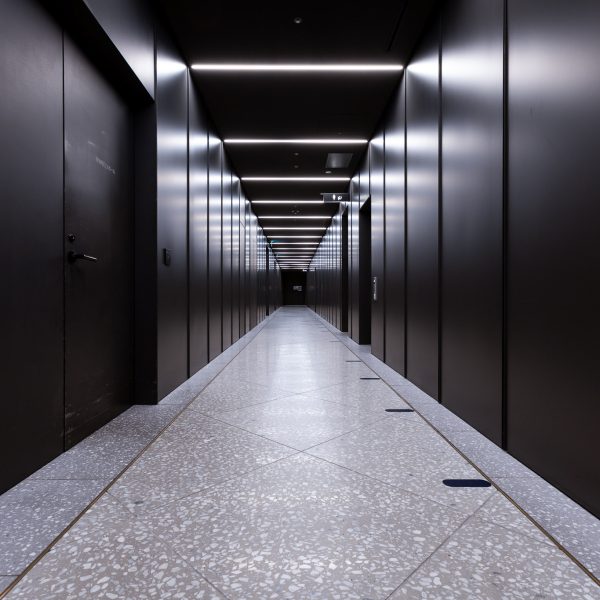 Toranomon Business Tower - Tokyo Japan - REG 3509 - Directional-128