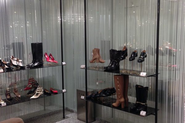 Valentino - Pechino china - custom - retail - rivestimenti 3