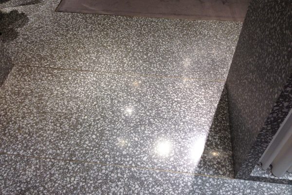 Valentino - Pechino china - custom - retail - rivestimenti 8