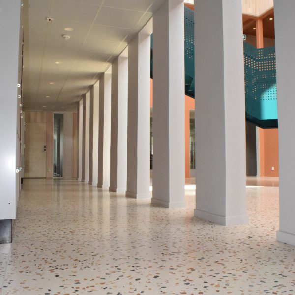 Viktor Rydbergs Skolor - Fisksätra, Sweden - SB210 - Directional-47