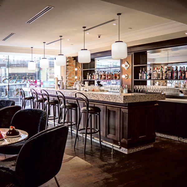 brasserie fritz cafe - kuala lumpur malaysia - sb173 - pubblico 1 ok copia