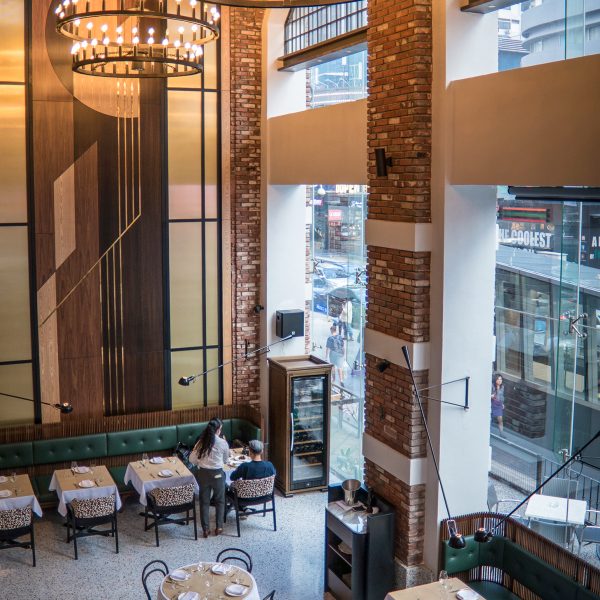 brasserie fritz cafe - kuala lumpur malaysia - sb173 - pubblico 5 copia