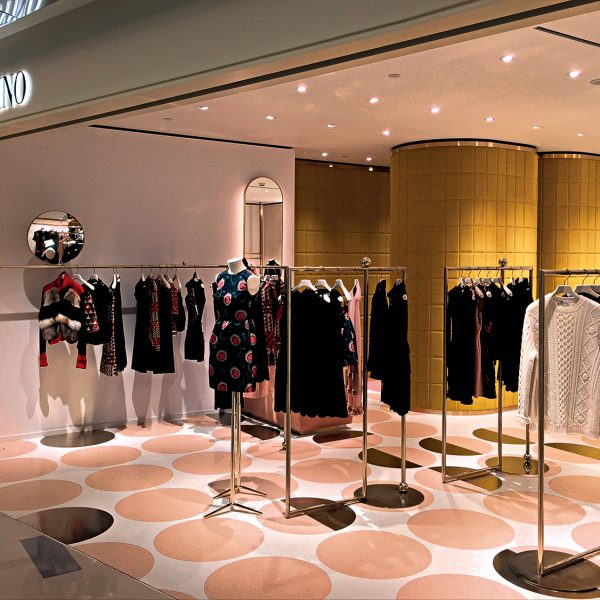 red valentino store - shenzen china - SB 135 136 - retail 1 ok