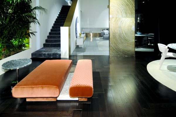 salone del mobile fiera - milano italy - SB 240 - pubblico 01 - OK