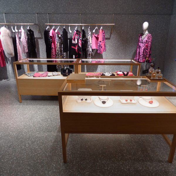 valentino - london united kingdom - custom - retail - rivestimenti 20