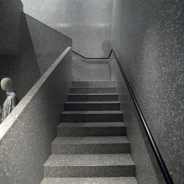 valentino - worldwide - custom - retail - rivestimenti 13