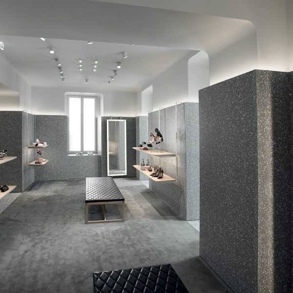 valentino - worldwide - custom - retail - rivestimenti 19